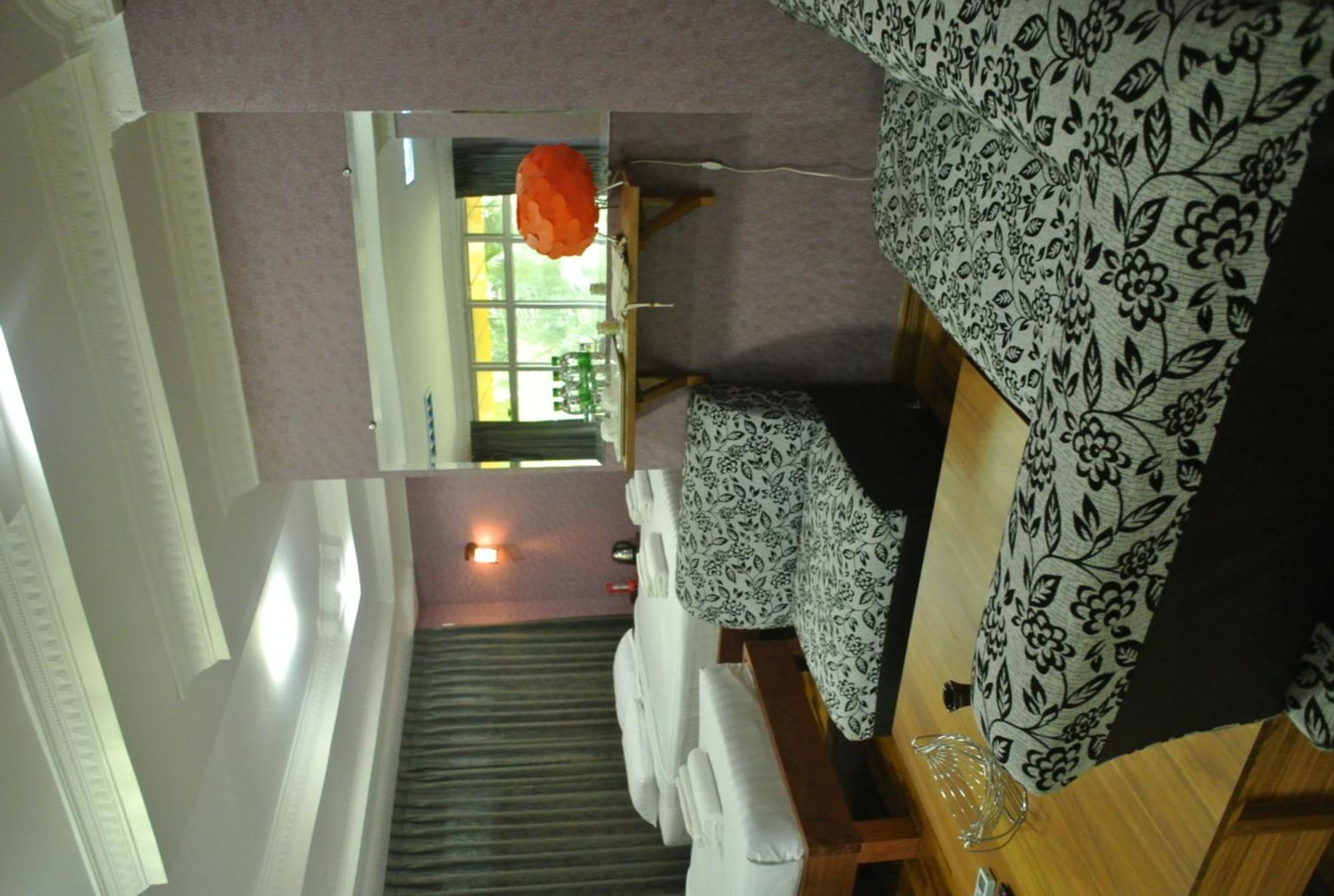 Yaewaddy Motel Gyogon Kültér fotó