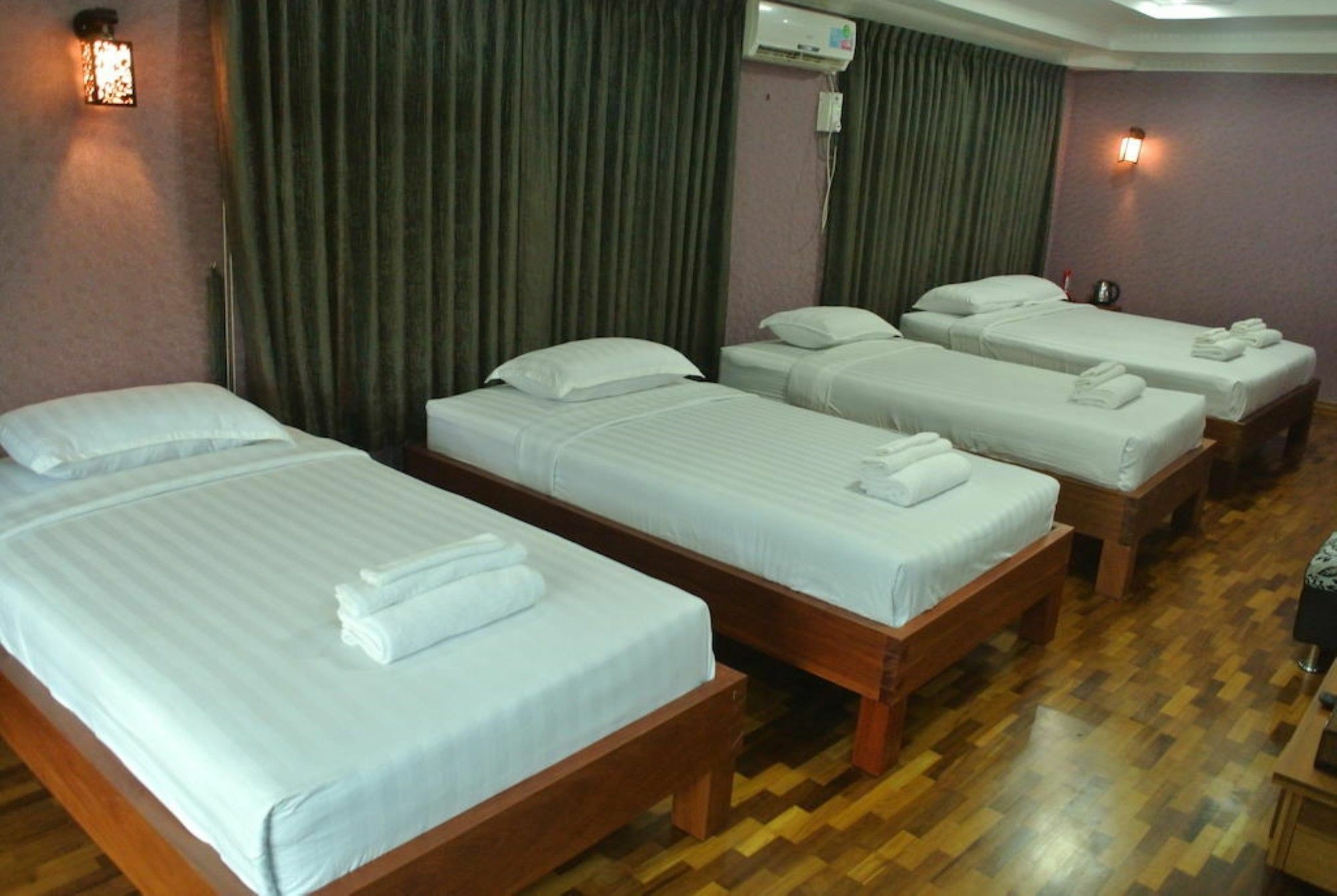 Yaewaddy Motel Gyogon Kültér fotó